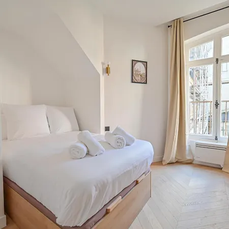 Appartamento Sumptuous & Serene Parisian Flat Parigi